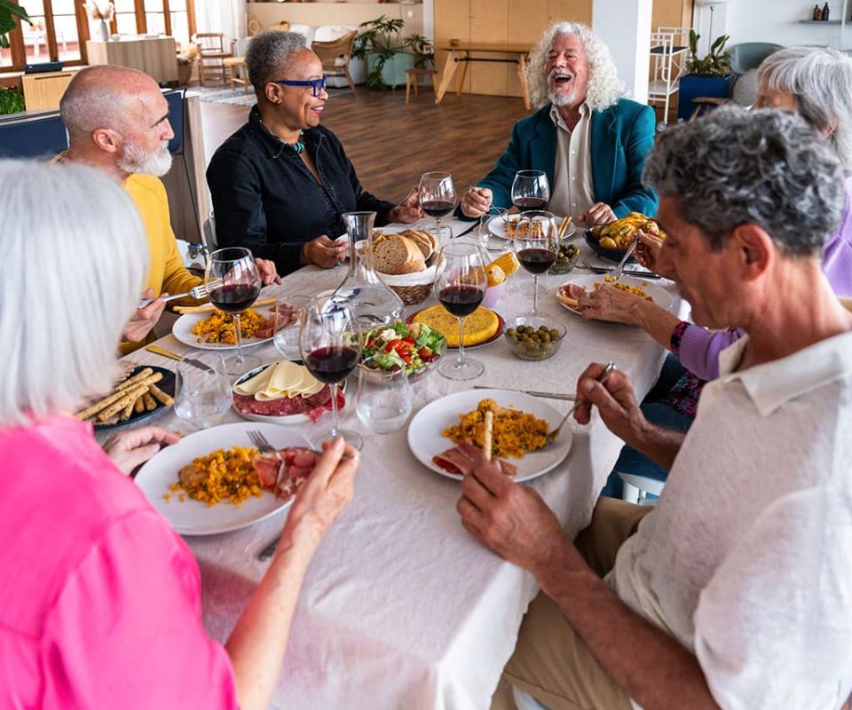 Dinner table 17c79e6c